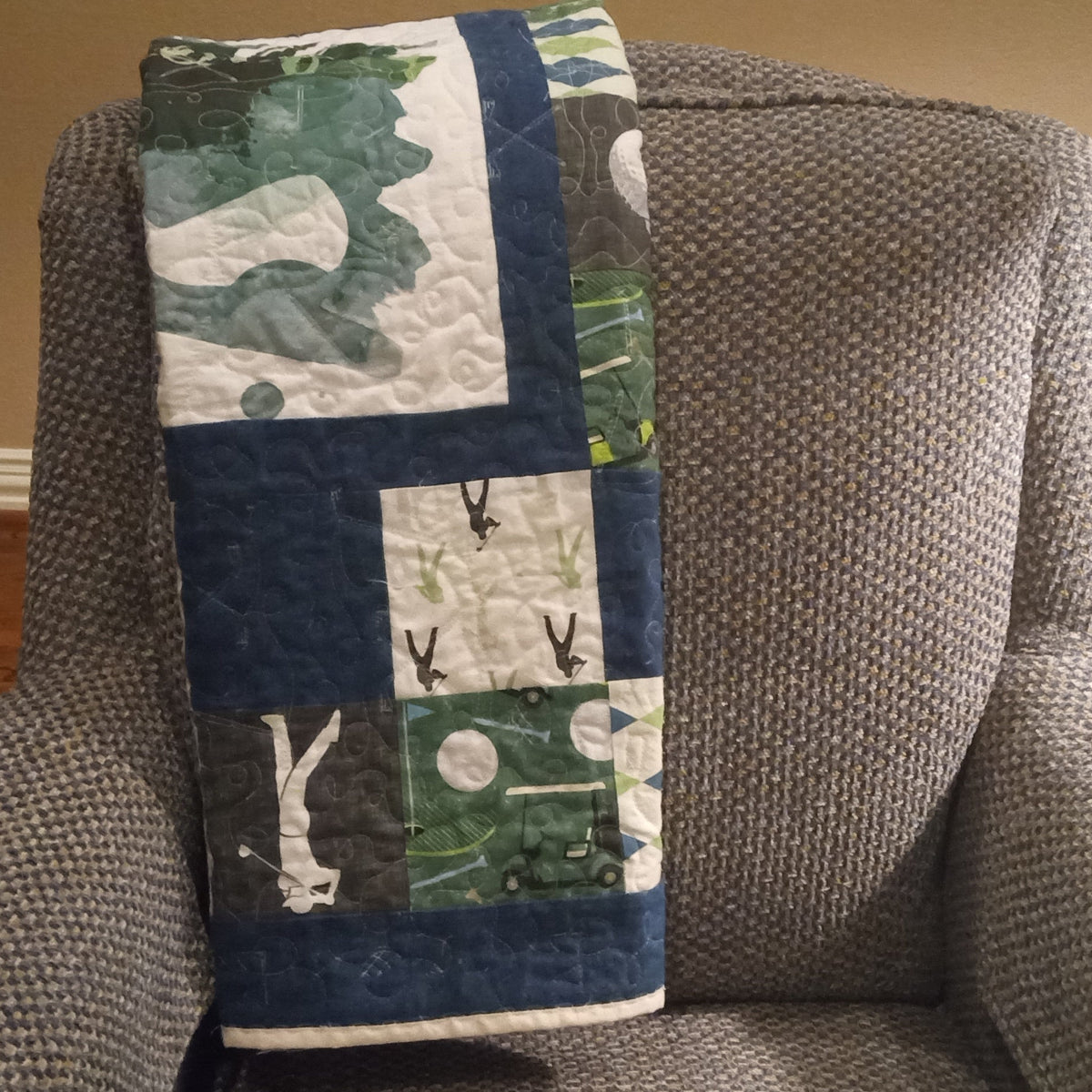 On the Green, Golf-Themed Lap Quilt – 43" x 43