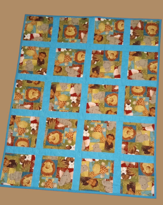 ★ ★ ★ ★ ★ GIVEAWAY! Animals Out of the Blue – Nursery and Toddler Quilt